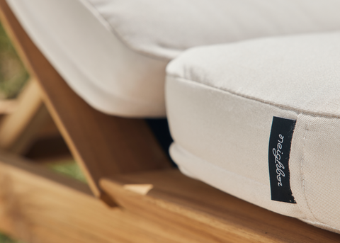 How to Choose the Best Material for Outdoor Furniture