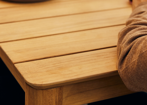 Outdoor Wood Furniture Buyer's Guide