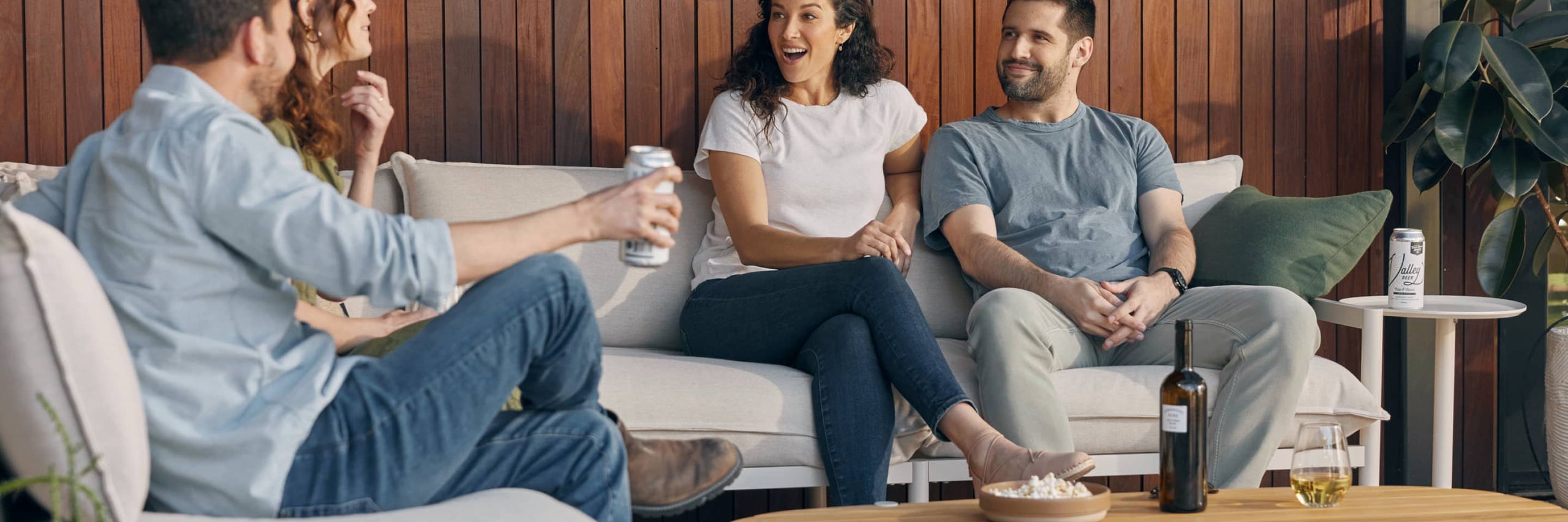How to Create the Perfect Outdoor Entertainment Area | Neighbor