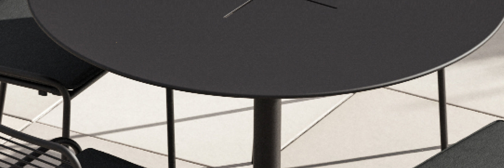 Neighbor black round outdoor table with umbrella stand