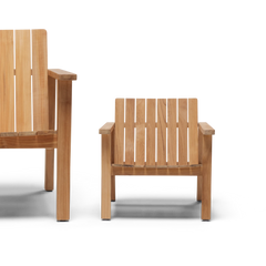 Low Chair Jr., side by side, front view