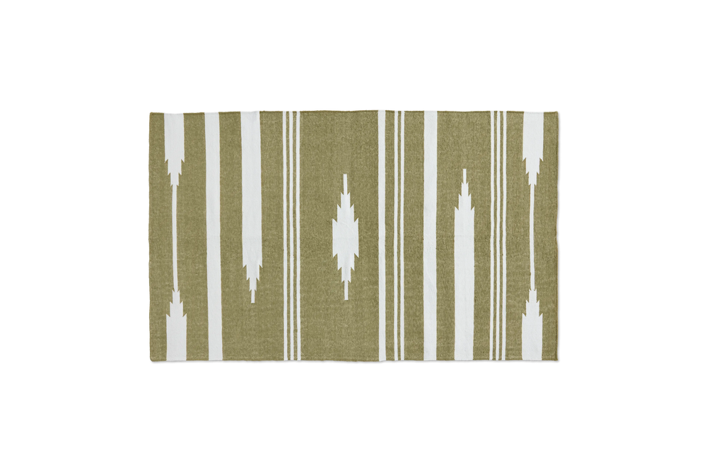 Mesa Rug, 8 by 5 ft., in Basil, overhead view